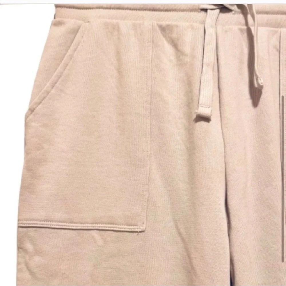 NWT. GAP Straight Leg Lounge Pants/Sweatpants with Front Pockets. - Picture 2 of 6